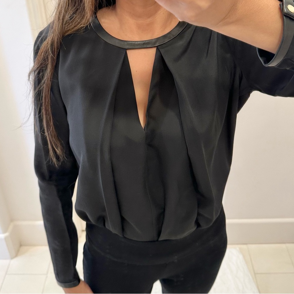 Club Monaco Leather Trim Black Top S/P